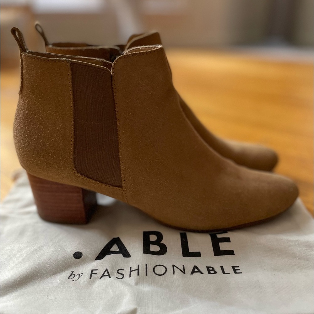 ABLE by Fashionable brown tan suede ankle bootie / boots - Size 7.5